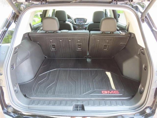 Photo of 2023 Ebony Twilight Metallic GMC Terrain