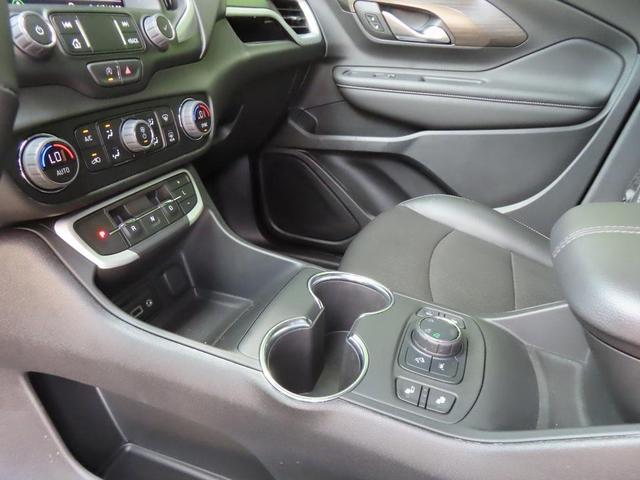 Photo of 2022 Ebony Twilight Metallic GMC Terrain