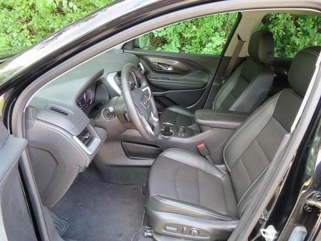 Photo of 2022 Ebony Twilight Metallic GMC Terrain