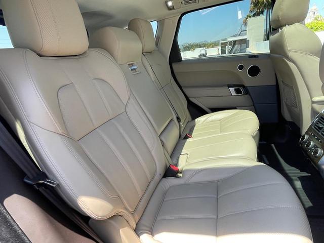 Photo of 2015 BLACK Land Rover Range Rover Sport