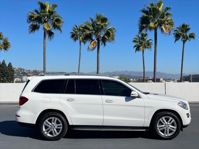 Photo of 2016 WHITE Mercedes-Benz GL-Class