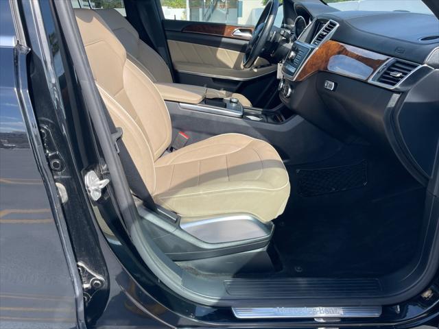 Photo of 2014 BLACK Mercedes-Benz GL-Class