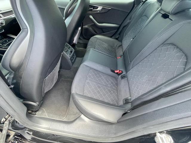 Photo of 2022 BLACK Audi S5