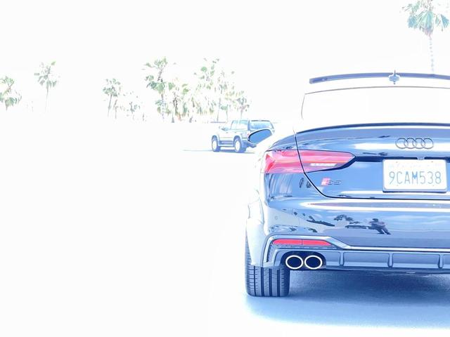 Photo of 2022 BLACK Audi S5