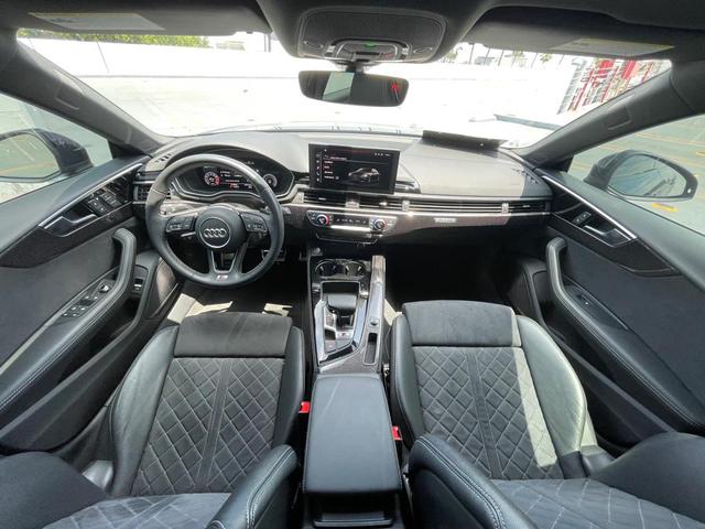 Photo of 2022 BLACK Audi S5
