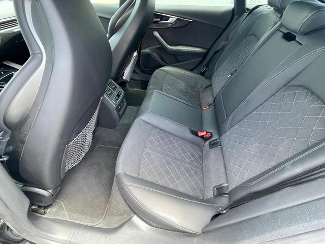 Photo of 2022 BLACK Audi S5