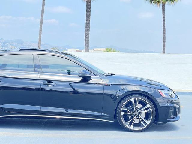 Photo of 2022 BLACK Audi S5