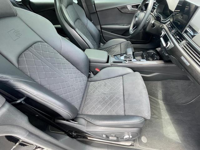 Photo of 2022 BLACK Audi S5