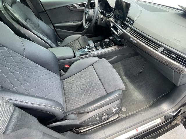 Photo of 2022 BLACK Audi S5