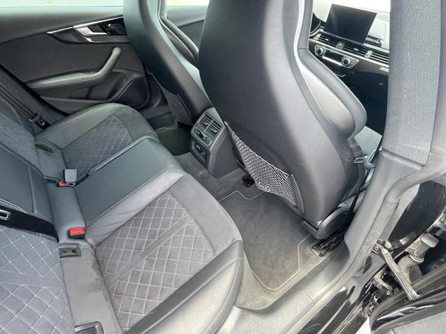 Photo of 2022 BLACK Audi S5