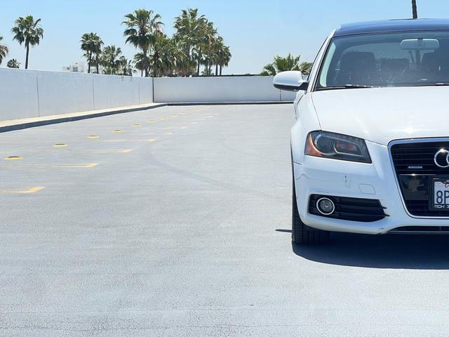 Photo of 2013 WHITE Audi A3