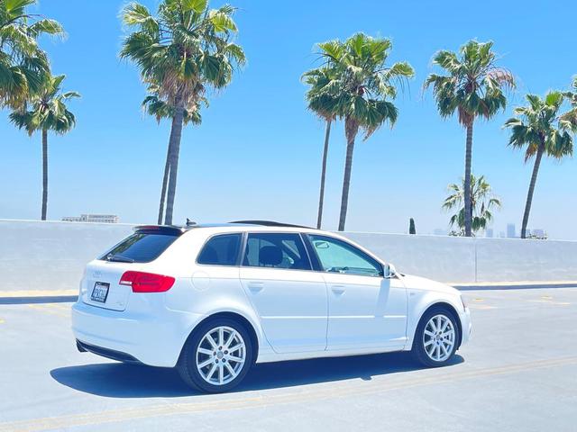 Photo of 2013 WHITE Audi A3