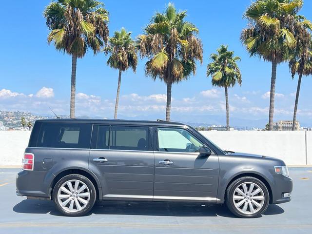 Photo of 2015 GRAY Ford Flex