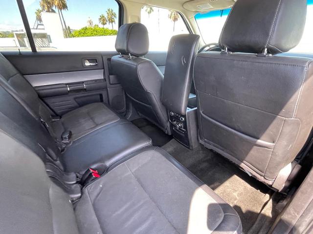 Photo of 2015 GRAY Ford Flex