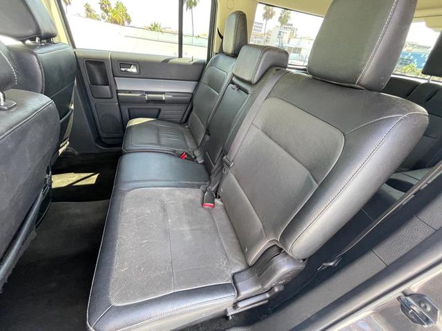Photo of 2015 GRAY Ford Flex