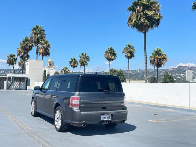 Photo of 2015 GRAY Ford Flex