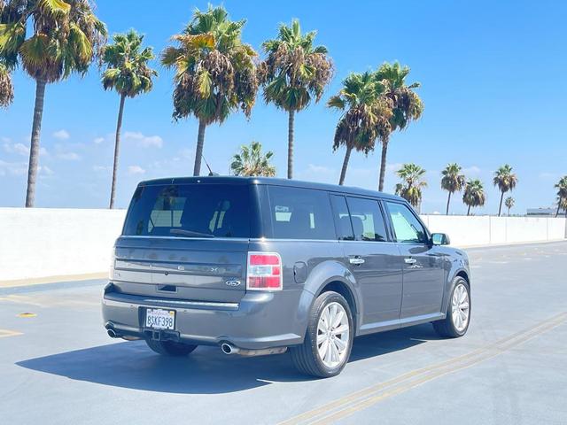 Photo of 2015 GRAY Ford Flex