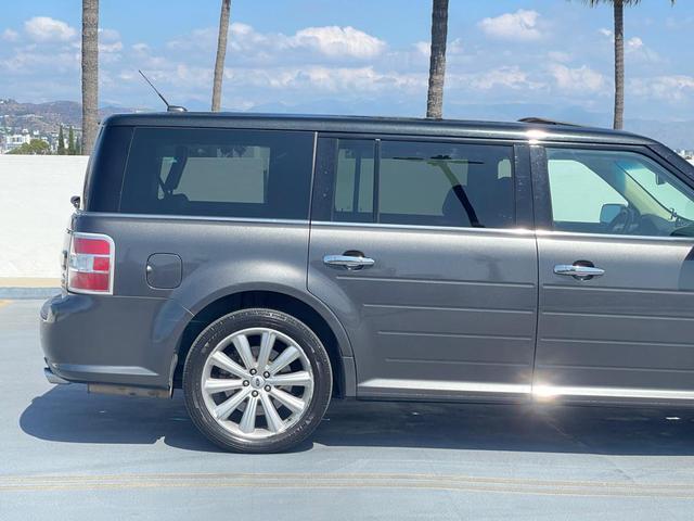 Photo of 2015 GRAY Ford Flex