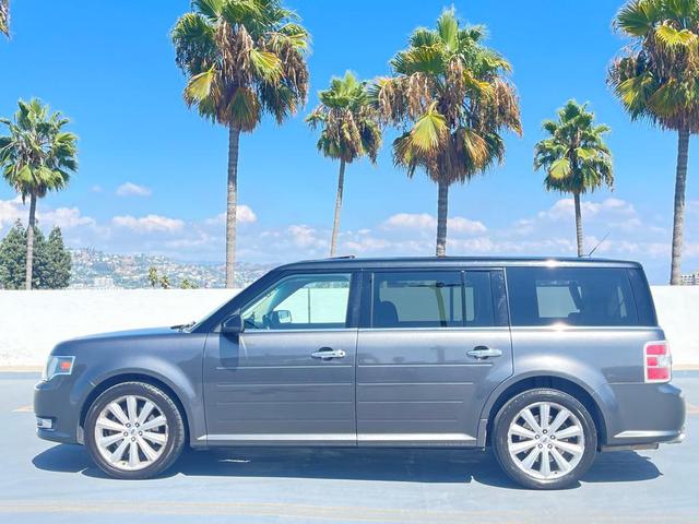 Photo of 2015 GRAY Ford Flex