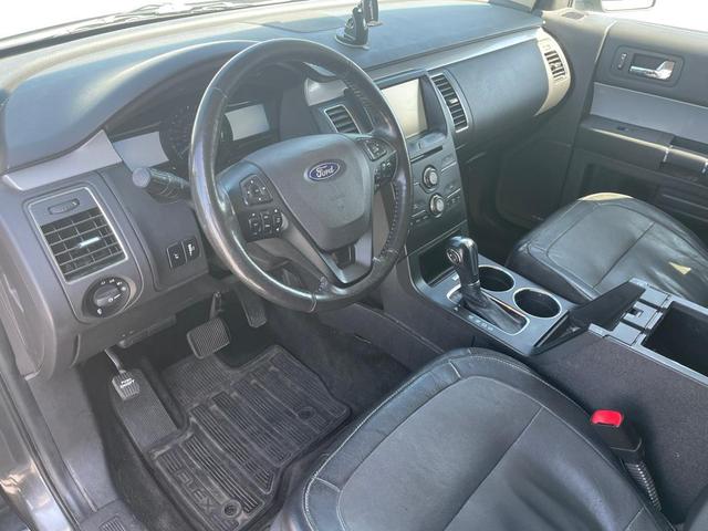 Photo of 2015 GRAY Ford Flex