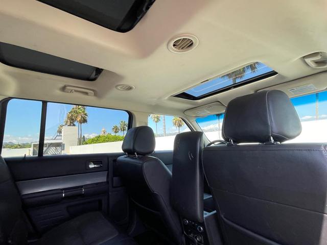 Photo of 2015 GRAY Ford Flex