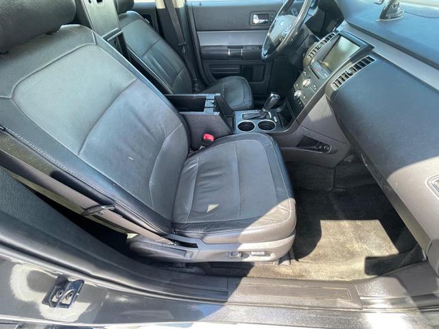 Photo of 2015 GRAY Ford Flex