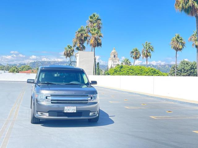 Photo of 2015 GRAY Ford Flex