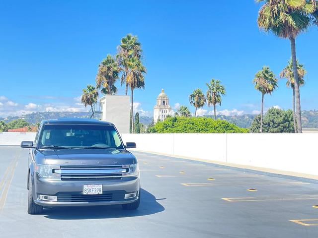 Photo of 2015 GRAY Ford Flex