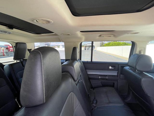 Photo of 2015 GRAY Ford Flex