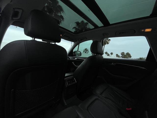Photo of 2015 GRAY Audi Q5