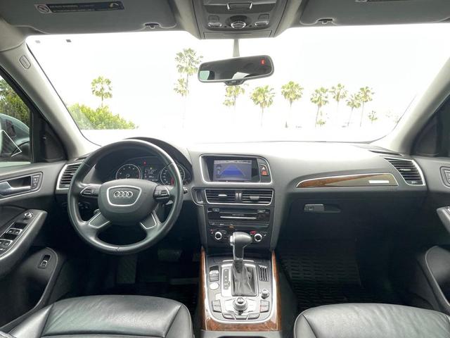 Photo of 2015 GRAY Audi Q5