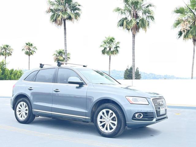 Photo of 2015 GRAY Audi Q5