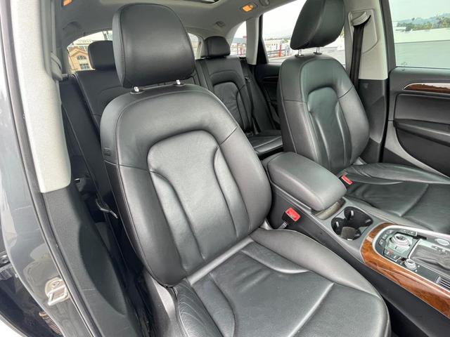 Photo of 2015 GRAY Audi Q5