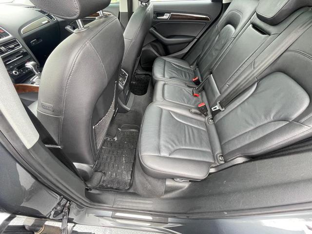 Photo of 2015 GRAY Audi Q5