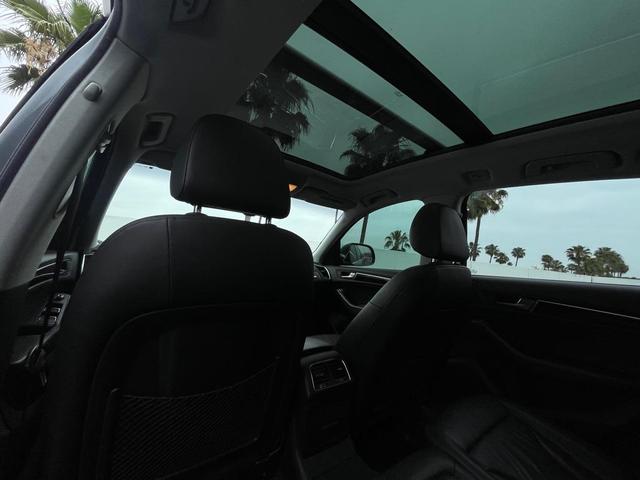 Photo of 2015 GRAY Audi Q5