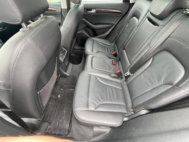 Photo of 2015 GRAY Audi Q5