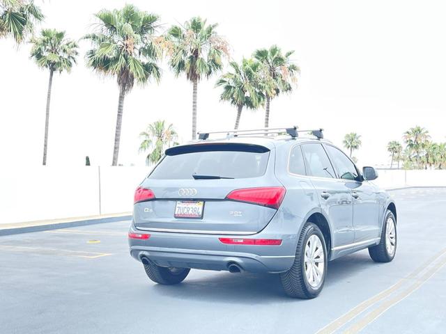 Photo of 2015 GRAY Audi Q5