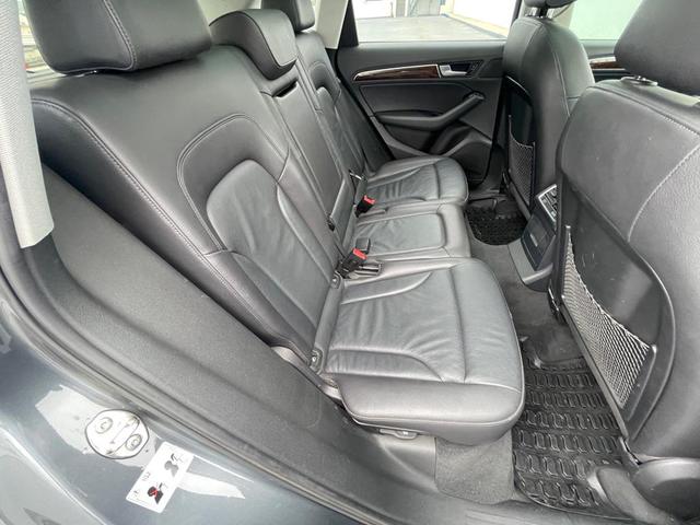 Photo of 2015 GRAY Audi Q5