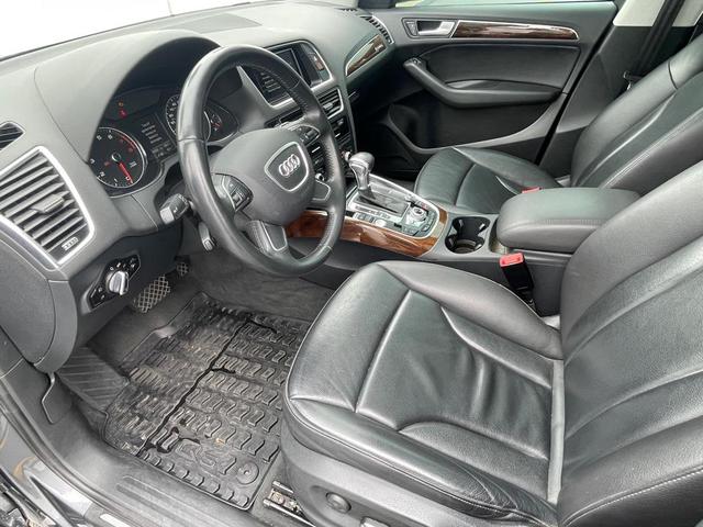 Photo of 2015 GRAY Audi Q5