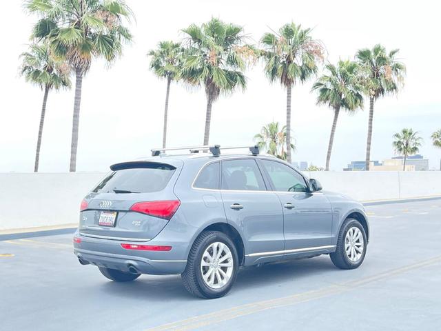 Photo of 2015 GRAY Audi Q5