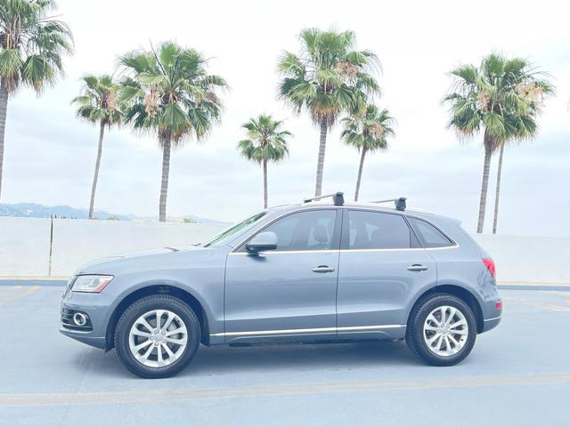 Photo of 2015 GRAY Audi Q5