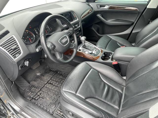 Photo of 2015 GRAY Audi Q5