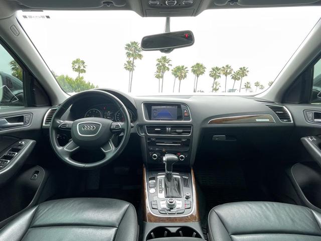 Photo of 2015 GRAY Audi Q5