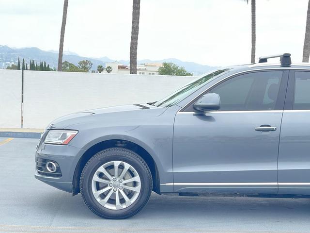 Photo of 2015 GRAY Audi Q5