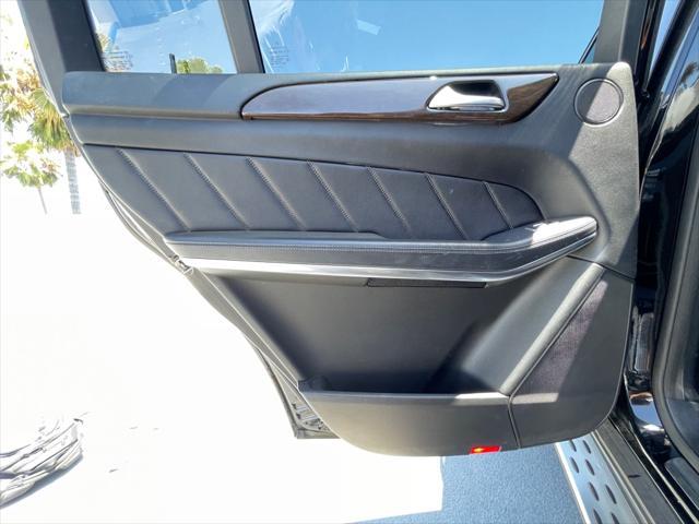 Photo of 2014 BLACK Mercedes-Benz GL-Class