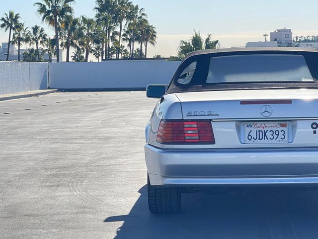 Photo of 1992 SILVER Mercedes-Benz 500SL