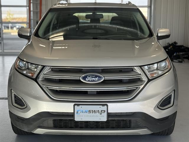 Photo of 2015 Ingot Silver Ford Edge