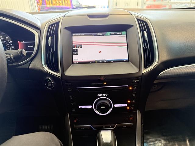 Photo of 2015 Ingot Silver Ford Edge