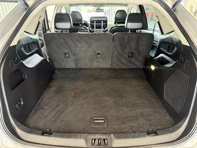 Photo of 2015 Ingot Silver Ford Edge