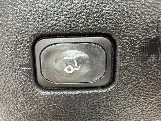 Photo of 2015 Ingot Silver Ford Edge